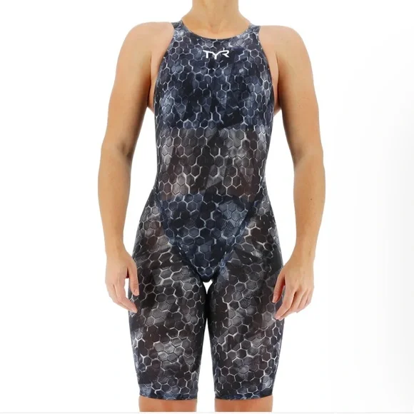 NWT: TYR Women's Avictor 2.0 Swimsuit in Black and Gray, Open Back - Picture 6 of 9